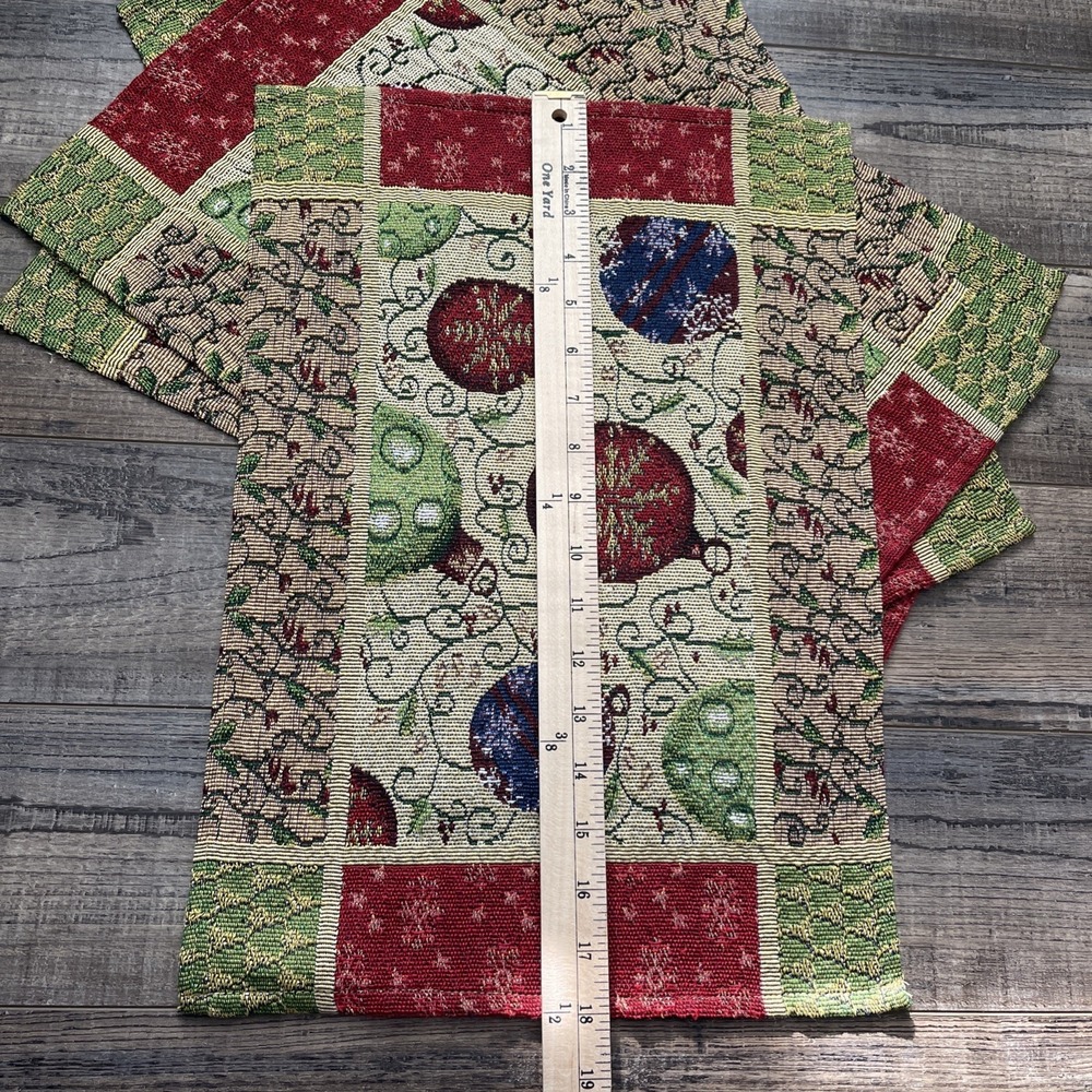 Set‎ of 4 Christmas Ball Ornaments Tapestry Placemats - Picture 5 of 5